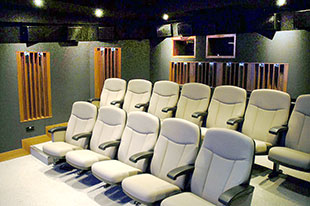 Eikon screening theatre