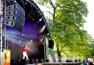 Adamson S10 line array