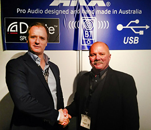 Carl August Tidemann (Prostage AS) and Colin Park (ARX) sign the deal at ISE 2018