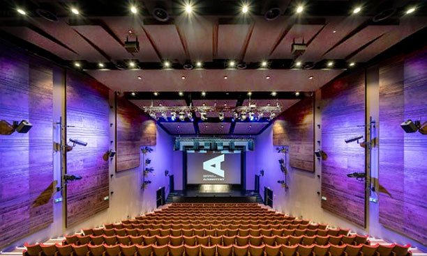 The 350-capacity Szekspir (Shakespeare) theatre features L-Acoustics L-ISA