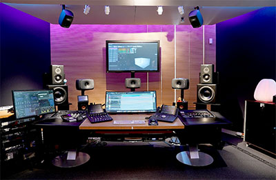 PHI Centre studio space