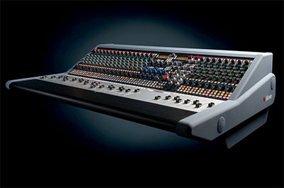 Neve 8424 console