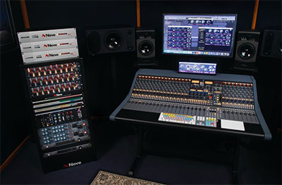Neve 8424E