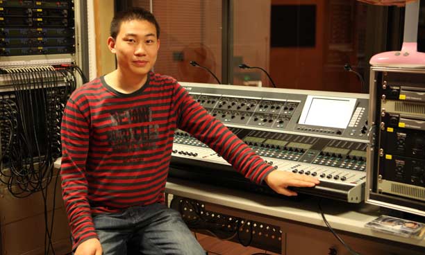 FOH engineer, Zhong Fangqiang