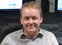 Tom Oakes