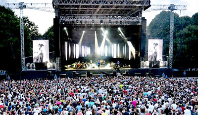 Ambion in action at the Schloss Wilhelmstal festival Schloss Wilhelmstal