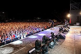 Stage lip (Pic: Marco Dellotto) Caprezza