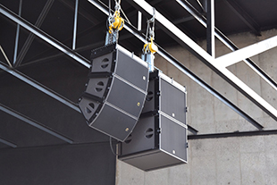 Molapo Crossing loudspeaker installation Molapo Crossing