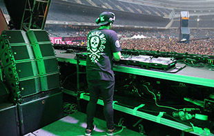 L-Acoustics Kara/SB18 monitors at Chicago’s Spring Awakening Spring Awakening