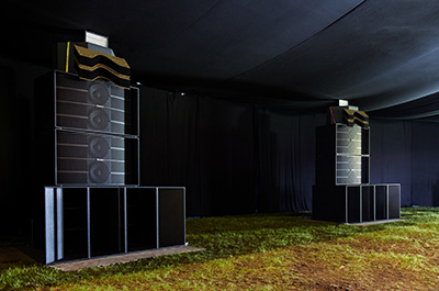 GS-Wave dancefloor surround stacks