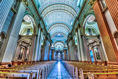 Marie-Reine-Du-Monde Basilique Cathedrale