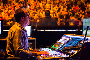 FOH engineer Jim Ebdon