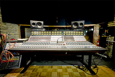 Rupert Neve Designs 5088 console