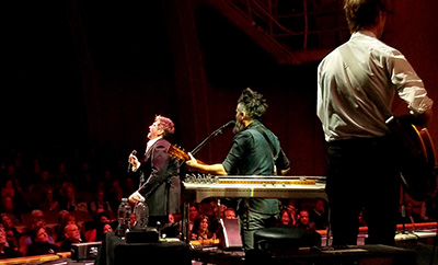 kd lang on stage