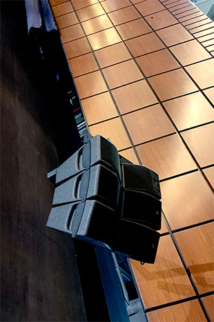 Three L-Acoustics Kiva II per side deliver lower fill