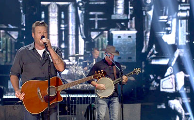 Blake Shelton’s drive-in concert screening