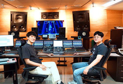 KBS Mixdown Room Maintenance Engineers Yang Jung Hwa & Kim Jae Min 