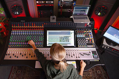 Sweetwater to carry AMS Neve in the US