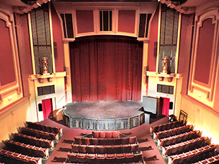 Strand Theatre installs ICLive X 