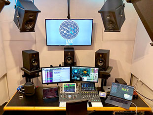 Immersive mixing at IAS