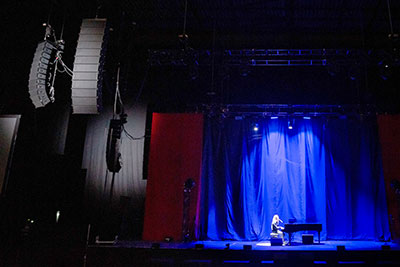 Tim Minchin at the First Direct Arena (Pic: Andrew Benge)