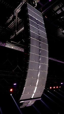 L-Acoustics K2 and Kara II main hang