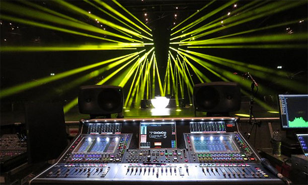 Vincent Casamatta's Maroon 5 FOH DiGiCo Quantum5