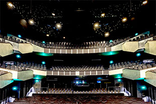 The heart of the Gelsenkirchen MiR is the large auditorium, the Großes Haus