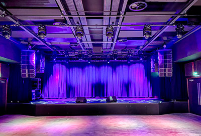 NTU London%u2019s 600-capacity performance space is equipped with an L-Acoustics KARA II line array sound system