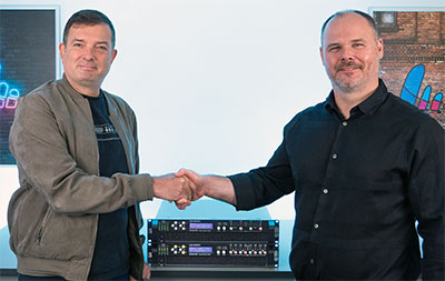 Linea Research Sales and Marketing manager, Martin Hildred, and Leisuretec’s Commercial Manager, Wayne Juggins