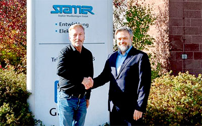 Sándor Molnár, Managing Director of Eurythmics, Dawid Somlo, HK Audio International Sales Manager Eastern Europe Sándor Molnár, Managing Director of Eurythmics, Dawid Somlo, HK Audio International Sales Manager Eastern Europe