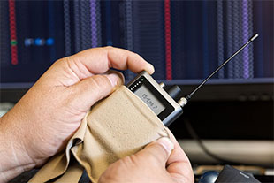 Van der Spoel equipped all the beltpacks with the best possible protection against the sand