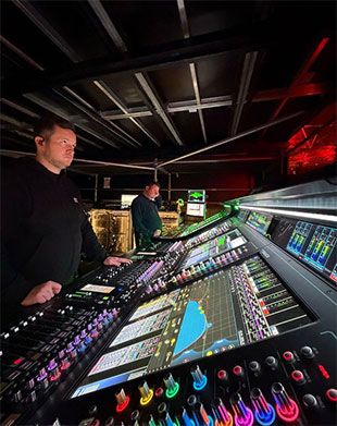 Oasis Live ’25 monitor engineers Steve Weall (left) and Bertie Hunter