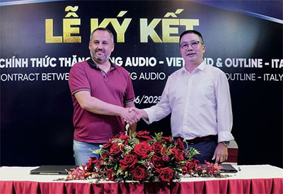Fernando Rey Méndez and Nguyen Viet Trung