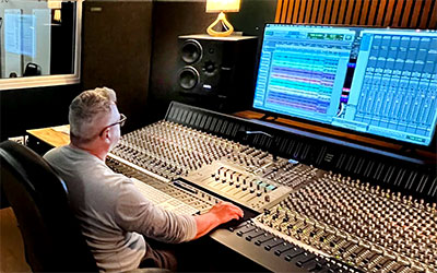 Brookspeare Music ditches ‘the box’ working for SSL Origin