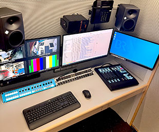 Recording position with crystal controller