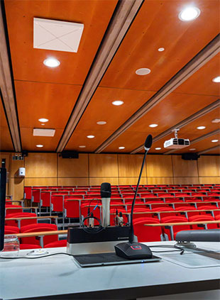 SpeechLine Digital is used in the 12 lecture theatres of the university