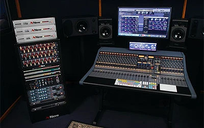 Neve 8424E